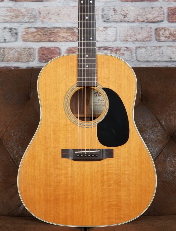 Martin D-28 Slope Shoulder