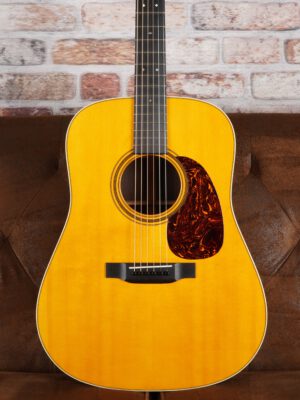 Martin HD-28 STT