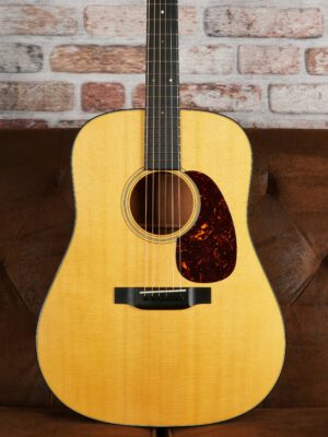 Martin D-18