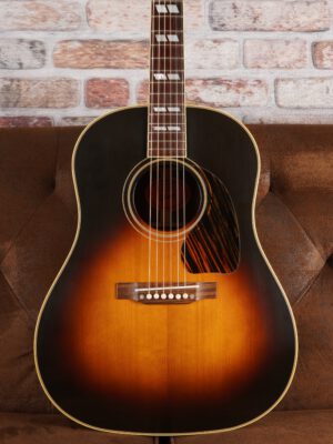 Gibson 1942 Banner Southern Jumbo Vintage Sunburst