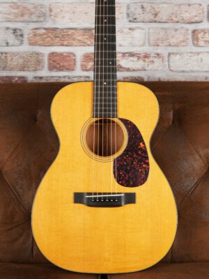 Martin 00-18V