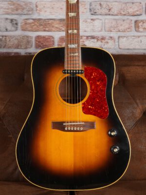 Gibson J-160E